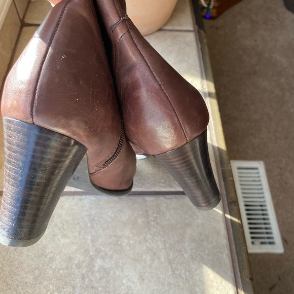 Ana Short Leather Boots - Picture 4 of 6